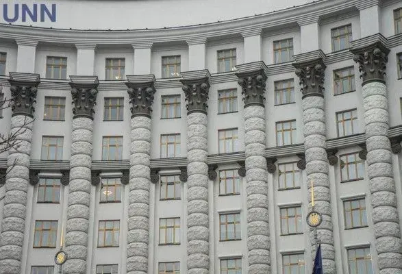 Кабмин уволил заместителя министра обороны после заявления Умерова