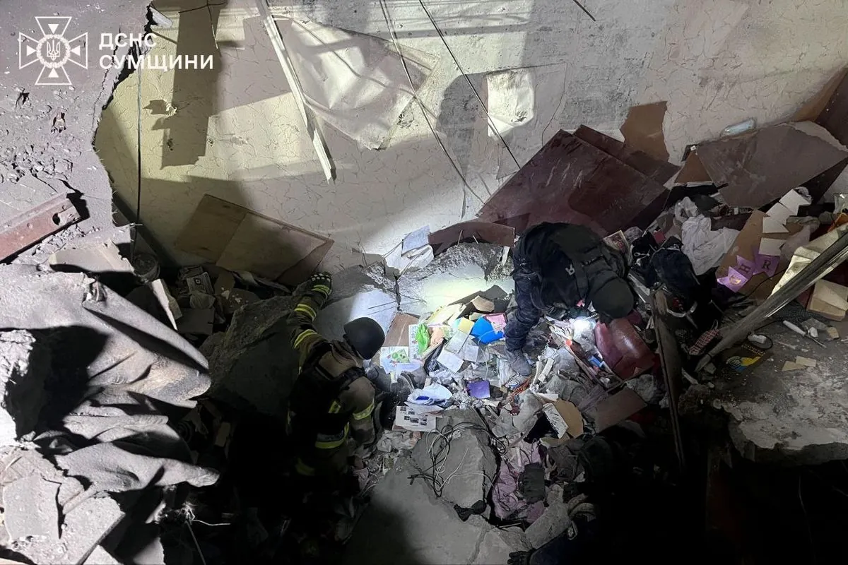 In Sumy under the rubble found the bodies of two people after night fire