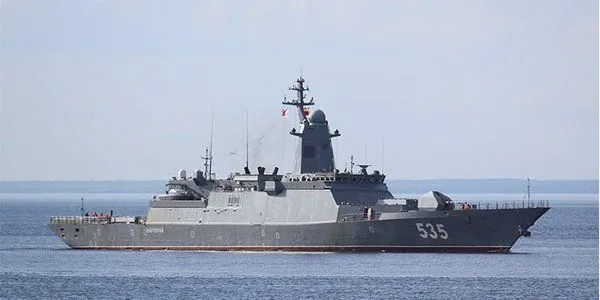There are 2 enemy warships in the Black Sea, one of which is a Kalibr carrier