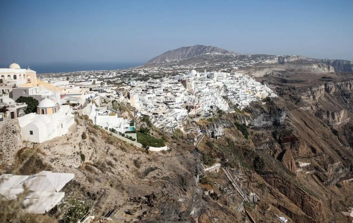 Series of earthquakes in Santorini: authorities close schools and warn of danger Series of earthquakes in Santorini: authorities close schools and warn of danger