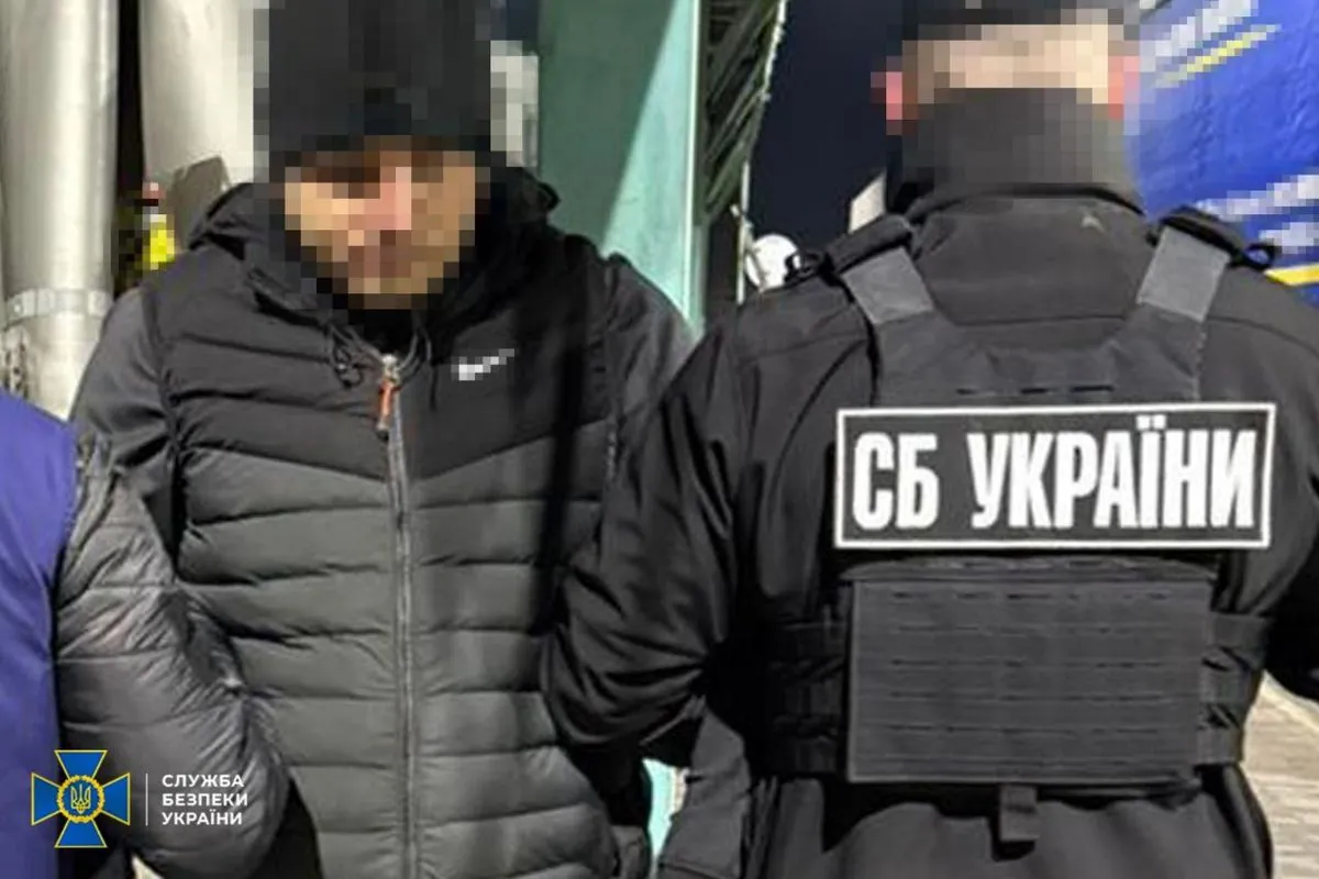У різних регіонах України викрили 17 організаторів схем ухилення від мобілізації У різних регіонах України викрили 17 організаторів схем ухилення від мобілізації
