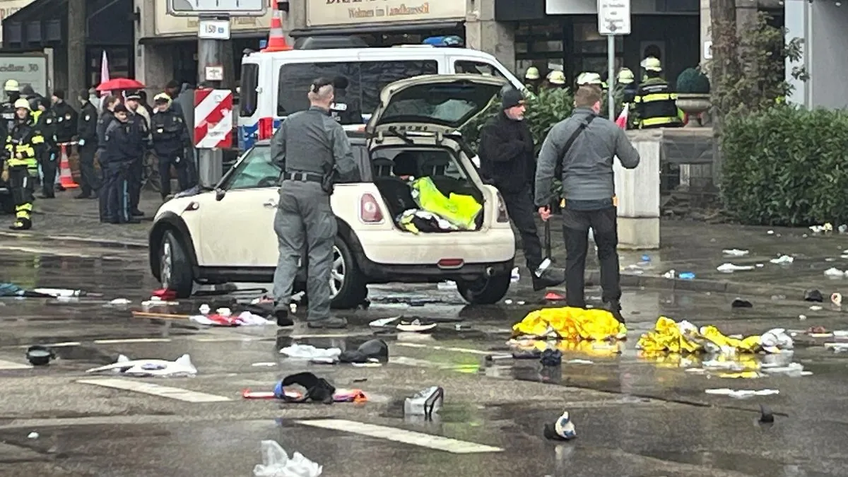 Car ramming into a crowd in Munich: 28 reported injured