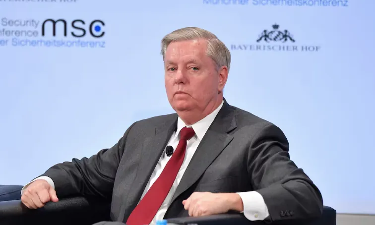 Graham: Ukraine should automatically join NATO if Russia invades again Graham: Ukraine should automatically join NATO if Russia invades again
