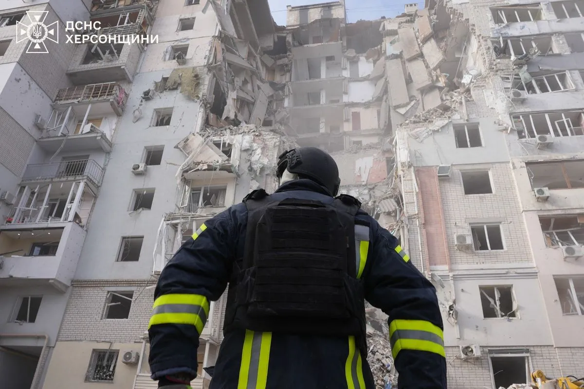 Man's body found under rubble of house in Kherson after Russian air strike Man's body found under rubble of house in Kherson after Russian air strike