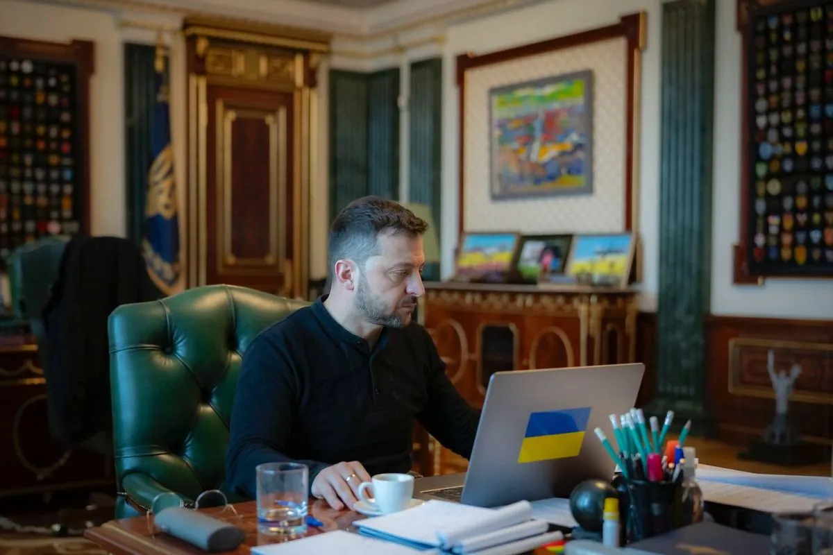 Зеленський і Шольц обговорили шляхи завершення війни та гарантії безпеки Зеленський і Шольц обговорили шляхи завершення війни та гарантії безпеки