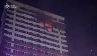 На Київщині через нічну атаку рф пошкоджено недобуд, постраждав охоронець: показали наслідки