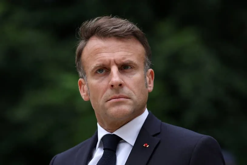 Macron says peace for Ukraine “should not mean a ceasefire without guarantees” Macron says peace for Ukraine “should not mean a ceasefire without guarantees”