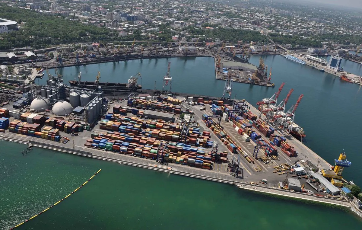 Missile attack on Odesa port: two merchant ships damaged