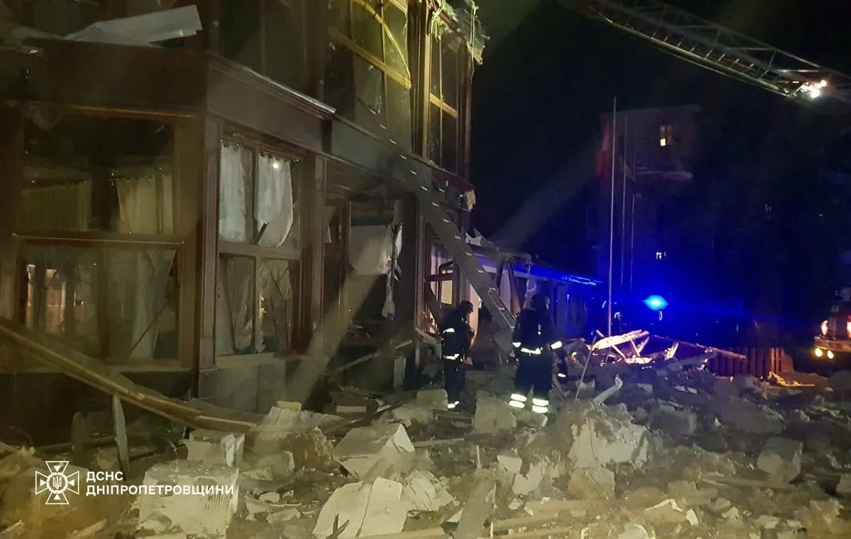 In Kryvyi Rih, rescuers saved 14 people after a missile strike In Kryvyi Rih, rescuers saved 14 people after a missile strike