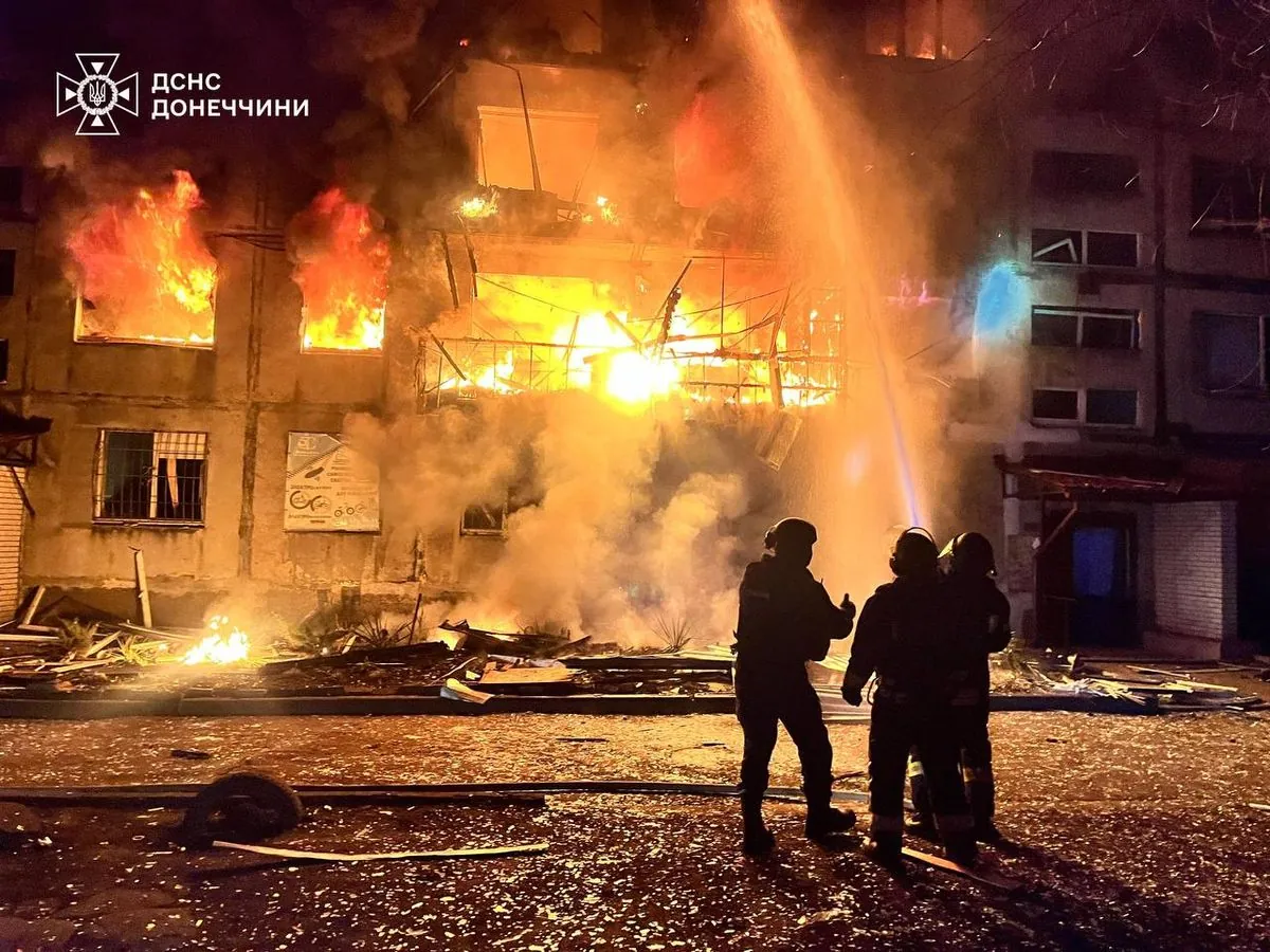 Обстріл Добропілля на Донеччині: щонайменше 11 загиблих, 30 поранених Обстріл Добропілля на Донеччині: щонайменше 11 загиблих, 30 поранених