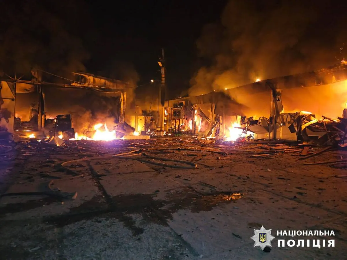 росіяни вдарили дронами по м'ясокомбінату на Харківщині: троє загиблих, семеро поранених