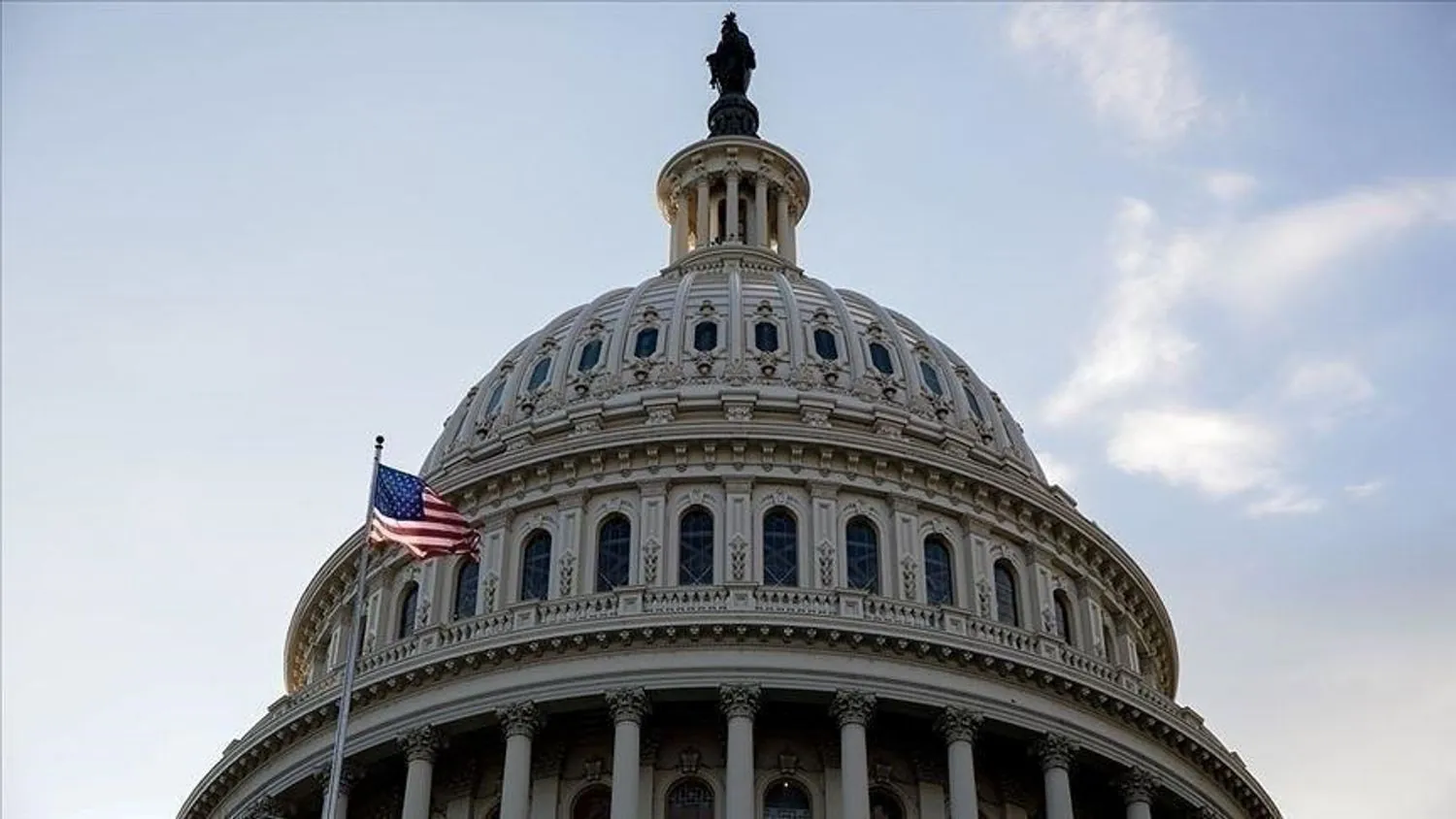 US House passes bill to avert government shutdown US House passes bill to avert government shutdown