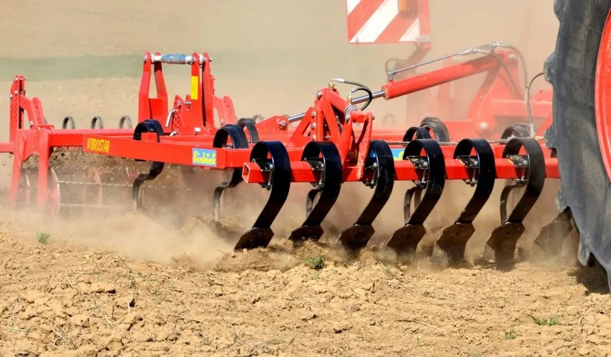 In Bukovyna, a man was trapped in a motor cultivator: rescuers freed him In Bukovyna, a man was trapped in a motor cultivator: rescuers freed him