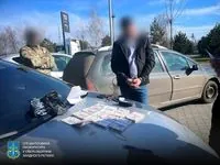 Из боевой части в ТРО Закарпатья за 10 тысяч долларов: начальнику подразделения сообщили о подозрении