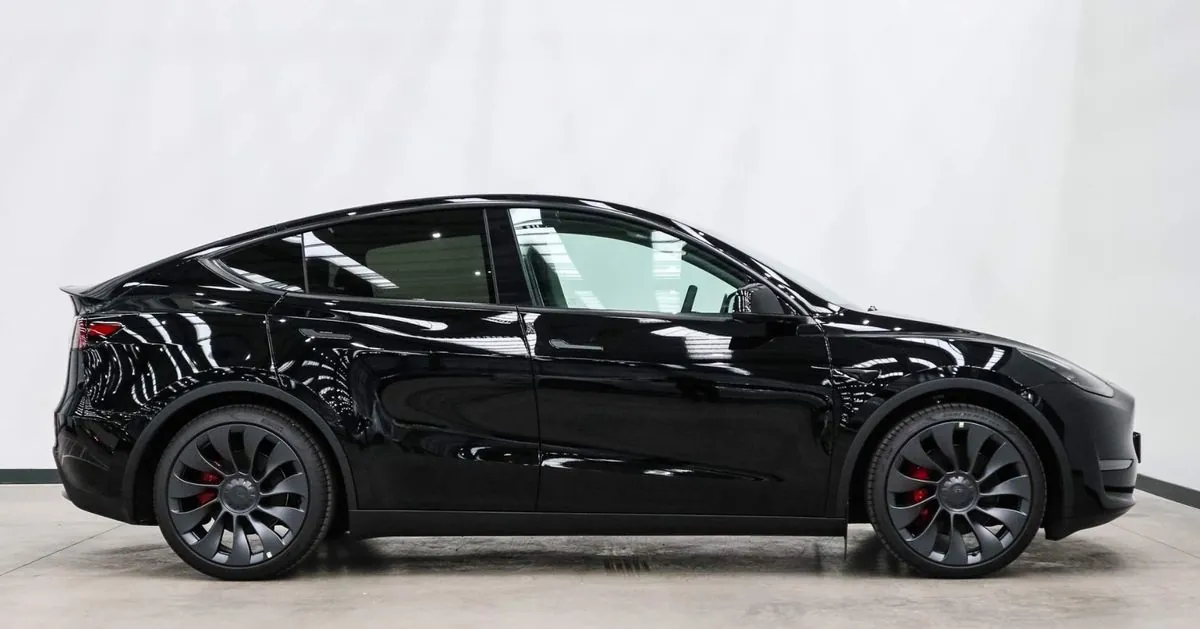 Tesla розпочне виробництво дешевшої версії Model Y Tesla розпочне виробництво дешевшої версії Model Y