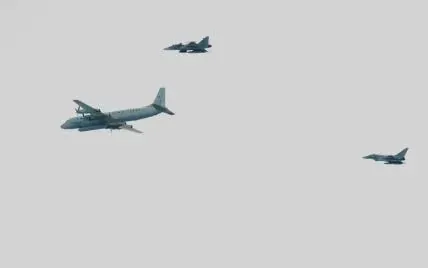 Літаки країни-агресора увійшли в ідентифікаційну зону оборони Південної Кореї Літаки країни-агресора увійшли в ідентифікаційну зону оборони Південної Кореї