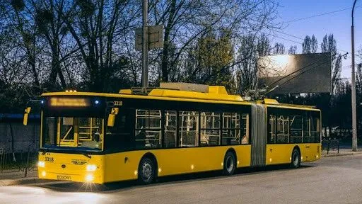 Bus service organized in Kyiv instead of closed metro stations Bus service organized in Kyiv instead of closed metro stations