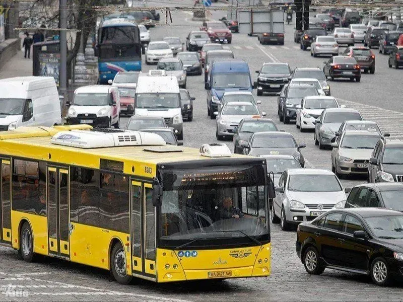 In Kyiv, назем public transport will run during air raid alerts
In Kyiv, назем public transport will run during air raid alerts