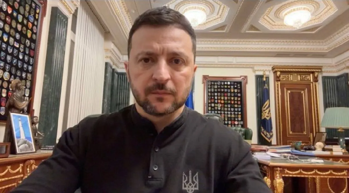 Зеленский ждет разговора с Трампом после его переговоров с Путиным Зеленский ждет разговора с Трампом после его переговоров с Путиным