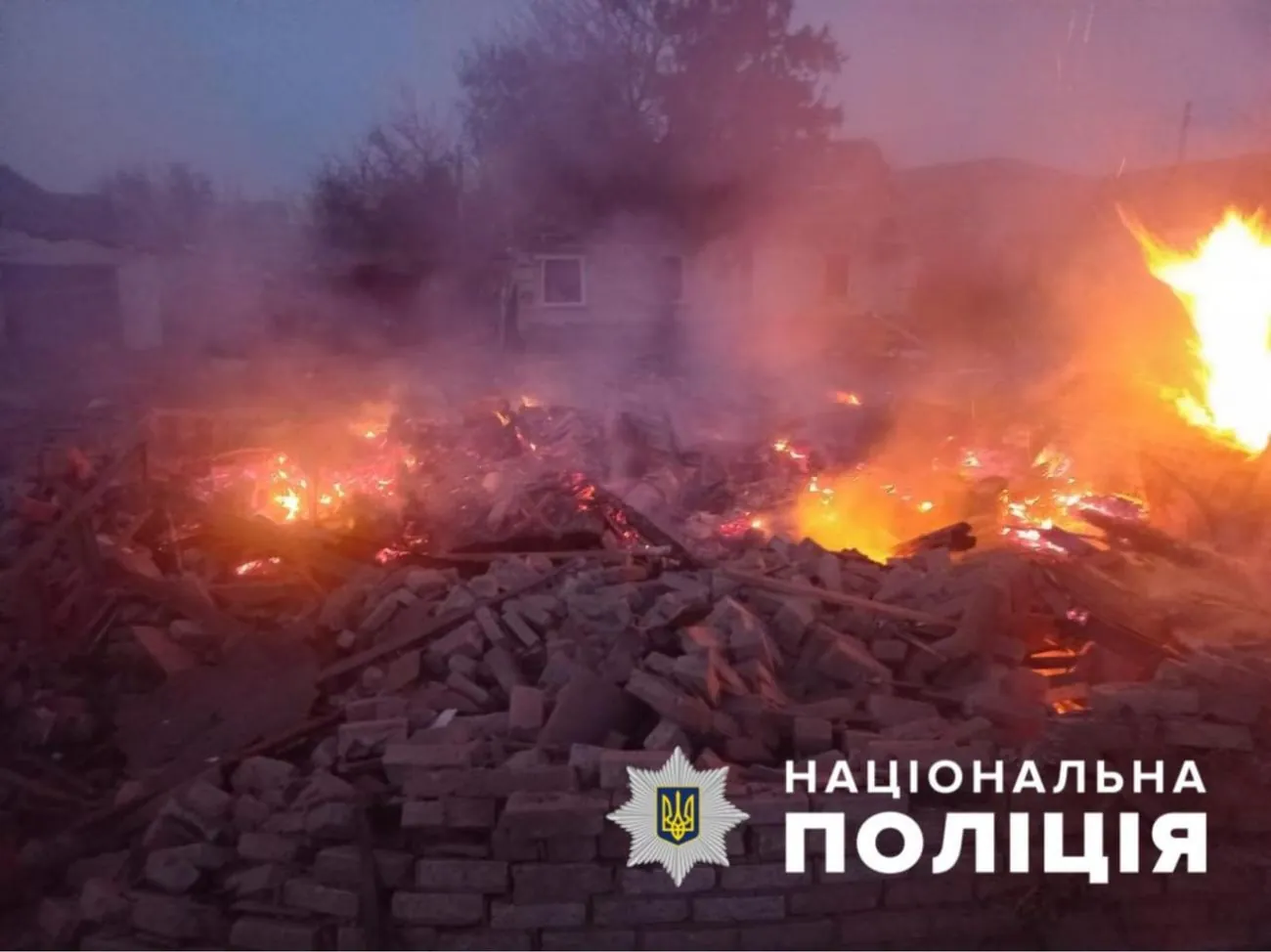Ворог вдарив по Краснопіллю на Сумщині: зруйновано будинок, є поранений Ворог вдарив по Краснопіллю на Сумщині: зруйновано будинок, є поранений