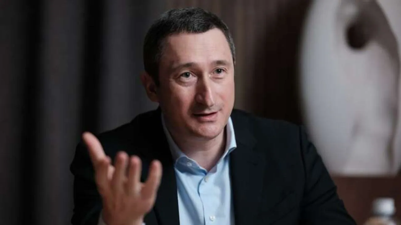 Chernyshov declared four apartments of his wife, Cartier jewelry and his income Chernyshov declared four apartments of his wife, Cartier jewelry and his income