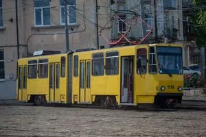 Трагічний інцидент у Львові: чоловік загинув під колесами трамвая 