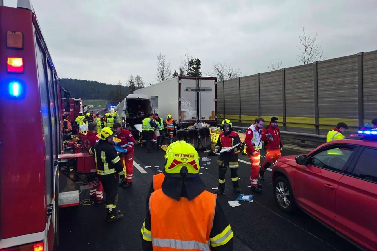 Road accident involving Ukrainians in Austria: MFA confirms four victims, consul is working at the scene Road accident involving Ukrainians in Austria: MFA confirms four victims, consul is working at the scene