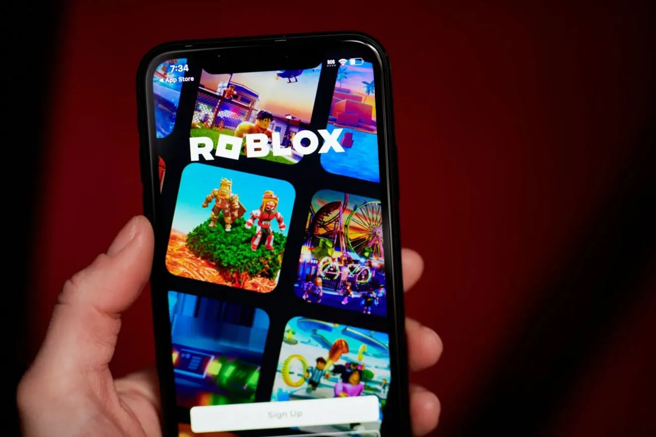 Батьки зможуть контролювати спілкування своїх дітей у Roblox - Bloomberg Батьки зможуть контролювати спілкування своїх дітей у Roblox - Bloomberg