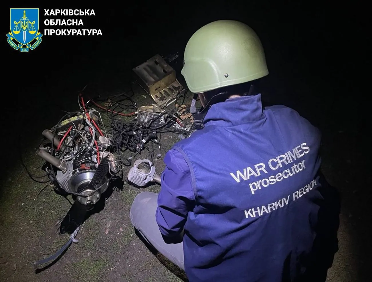 Нічний удар рф дронами по Харкову та передмістю залишив пораненим чоловіка: показали наслідки Нічний удар рф дронами по Харкову та передмістю залишив пораненим чоловіка: показали наслідки