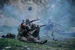 Потери врага: за сутки ликвидировано почти 1400 оккупантов, уничтожено 7 танков