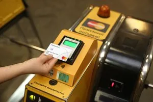 Технический сбой: в метро недоступна бесконтактная оплата проезда