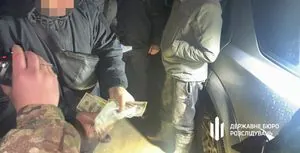 Пытались переправить уклонистов за границу: в Ивано-Франковской области задержали лесника с сообщником