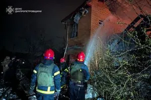 В Кривом Роге в результате дроновой атаки погибла пожилая женщина, есть раненые