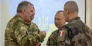 "Согласовали общее видение": Сырский встретился с военным руководством Британии и Франции