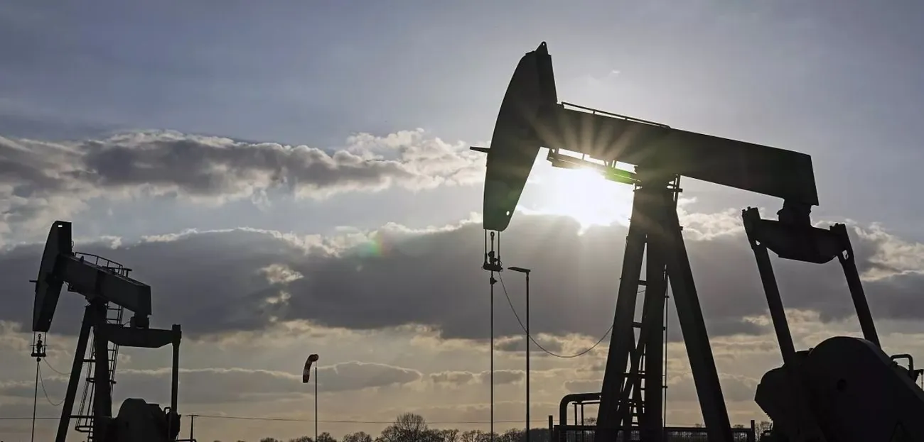 Oil prices fall amid recession fears due to US-China trade standoff Oil prices fall amid recession fears due to US-China trade standoff