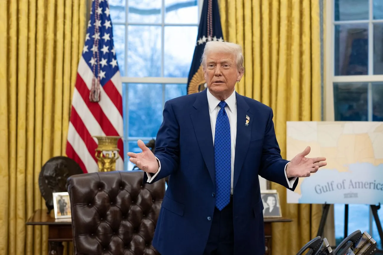 Трамп заявив про намір скоротити витрати США на $1 трлн Трамп заявив про намір скоротити витрати США на $1 трлн