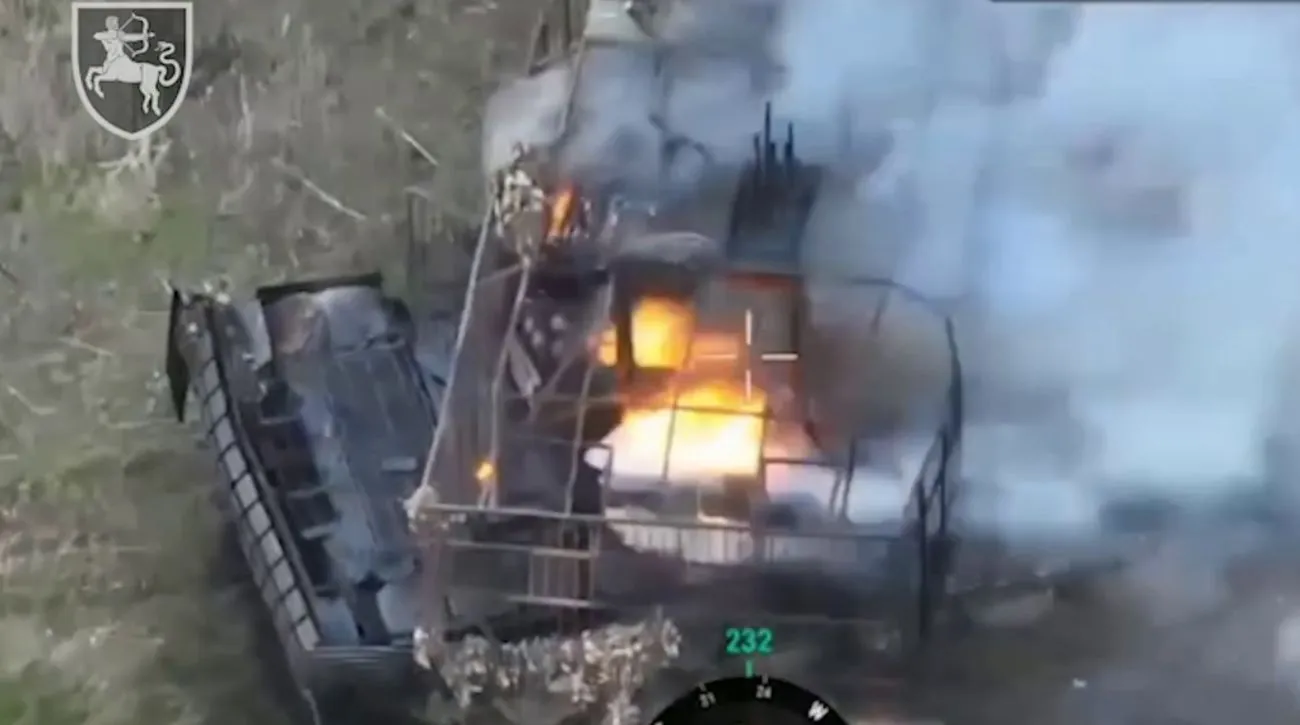 Військові показали знищення ворожого танка на Покровському напрямку Військові показали знищення ворожого танка на Покровському напрямку