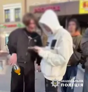 In Kyiv, youths were held accountable for playing Russian music in Podil despite the enemy's strike on Sumy