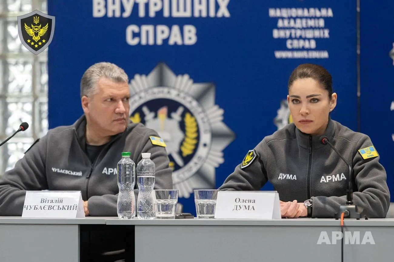 Рахункова палата просила АРМА налагодити співпрацю з правоохоронцями: Дума поїхала читати лекції курсантам Рахункова палата просила АРМА налагодити співпрацю з правоохоронцями: Дума поїхала читати лекції курсантам