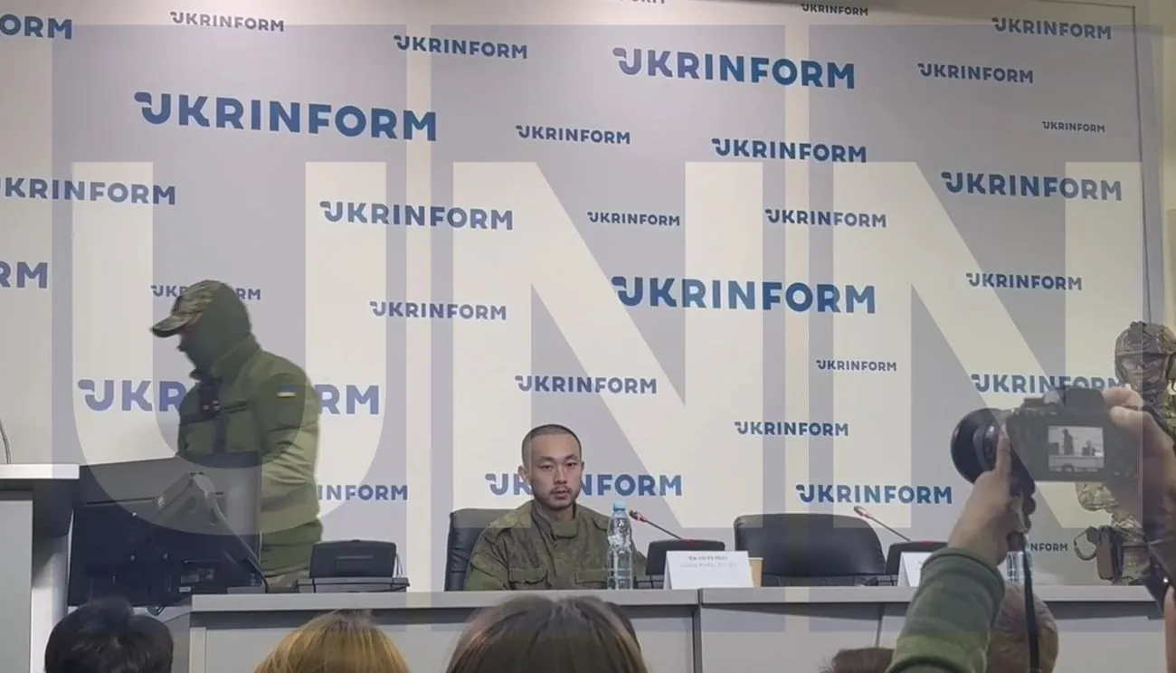 Полонений китаєць розповів, як потрапив у армію рф попри попередження влади КНР Полонений китаєць розповів, як потрапив у армію рф попри попередження влади КНР