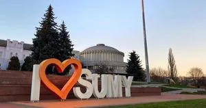 Окупанти вдарили по околицях Сум, попередньо, без постраждалих - ОВА 