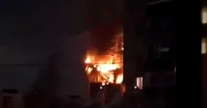 В курске прогремели взрывы: дрон попал в многоэтажку