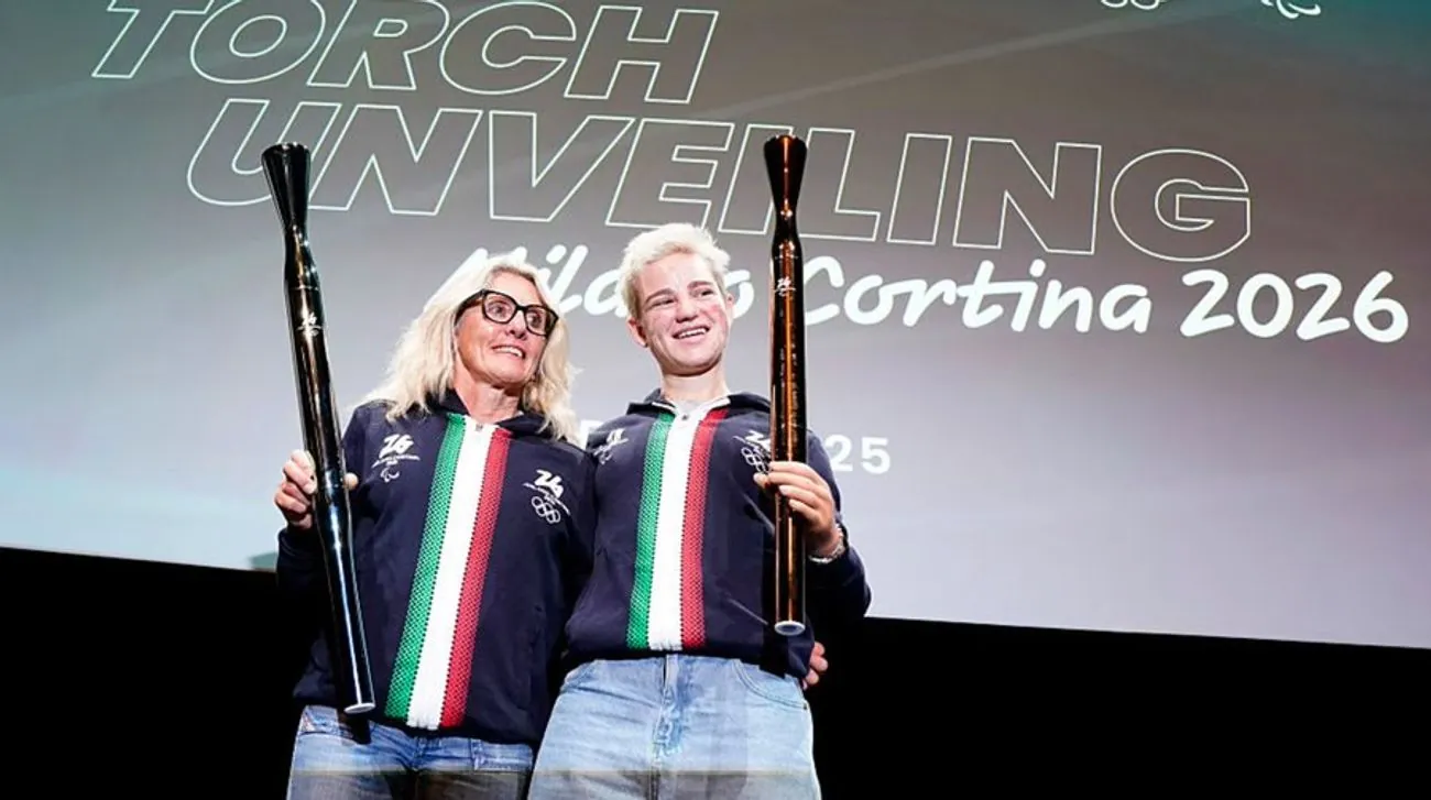 Представлено факели зимової Олімпіади-2026: інновації, дизайн та екологічність Представлено факели зимової Олімпіади-2026: інновації, дизайн та екологічність