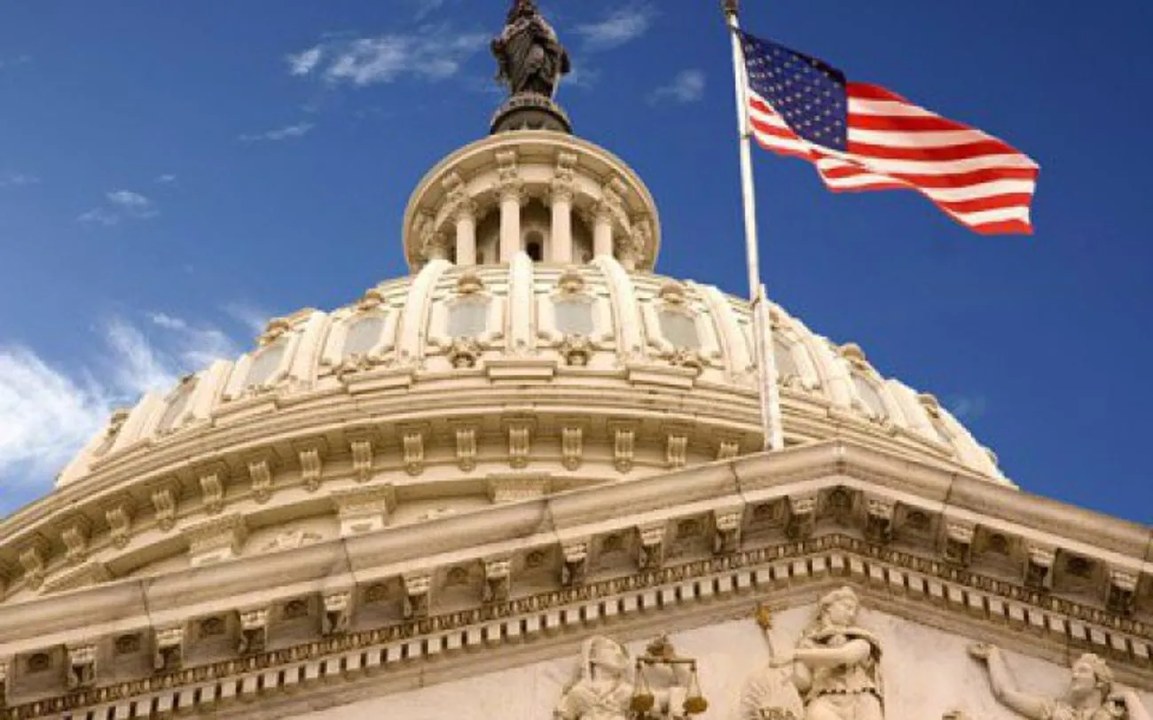США усилили санкции против Ирана, ударив по нефтепереработчикам Китая США усилили санкции против Ирана, ударив по нефтепереработчикам Китая
