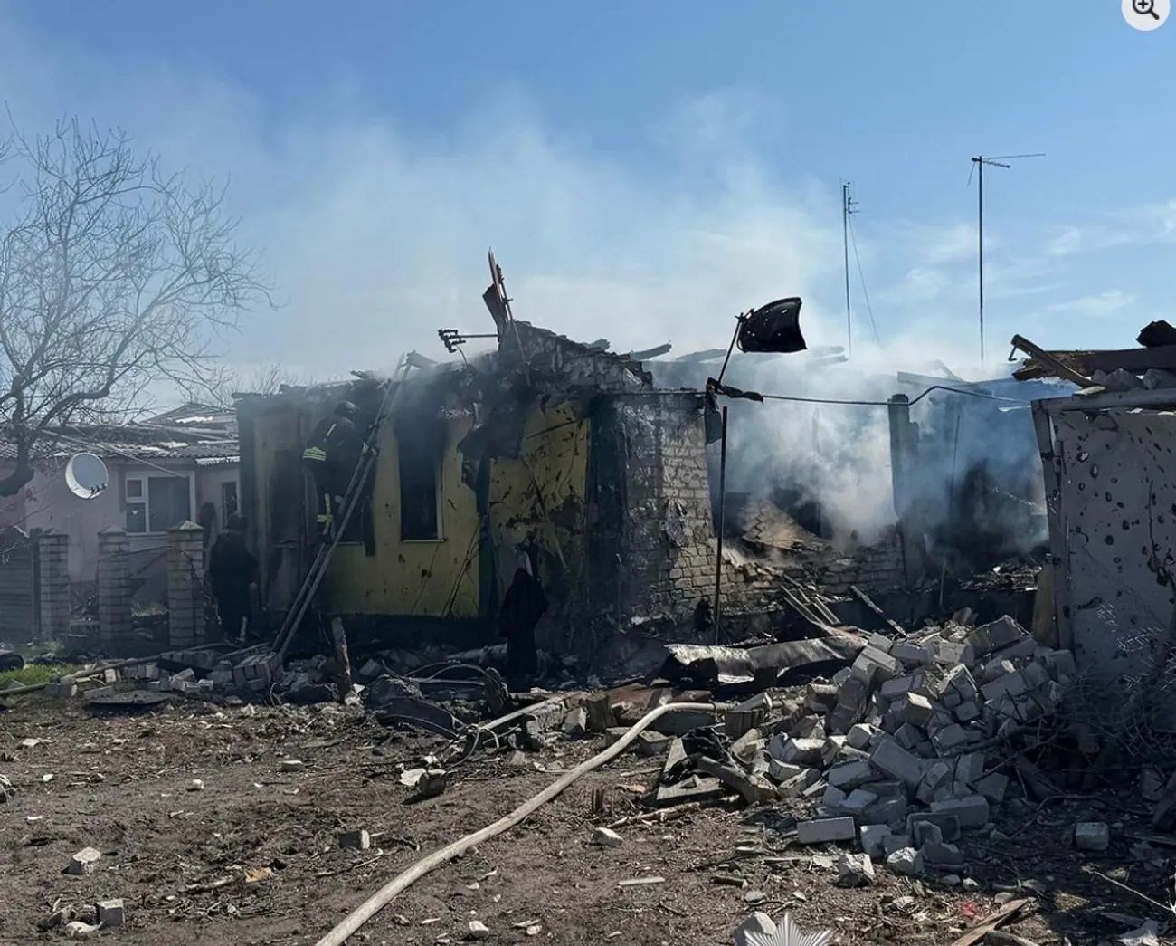На Донеччині через обстріли рф загинуло 2 людей, руйнувань зазнали 10 міст