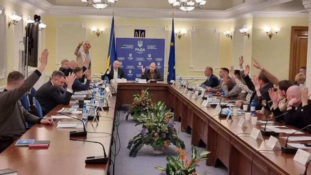 Аграрний комітет Ради вважає необґрунтованими претензії ФДМУ на землі НААН і сумнівається в ефективності Держзембанку – рішення Аграрний комітет Ради вважає необґрунтованими претензії ФДМУ на землі НААН і сумнівається в ефективності Держзембанку – рішення