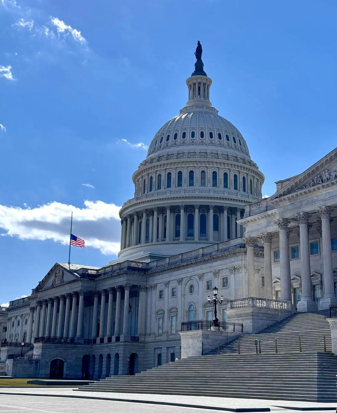В Конгрессе США зарегистрировали законопроект о санкциях против китайских компаний за поддержку агрессии рф В Конгрессе США зарегистрировали законопроект о санкциях против китайских компаний за поддержку агрессии рф