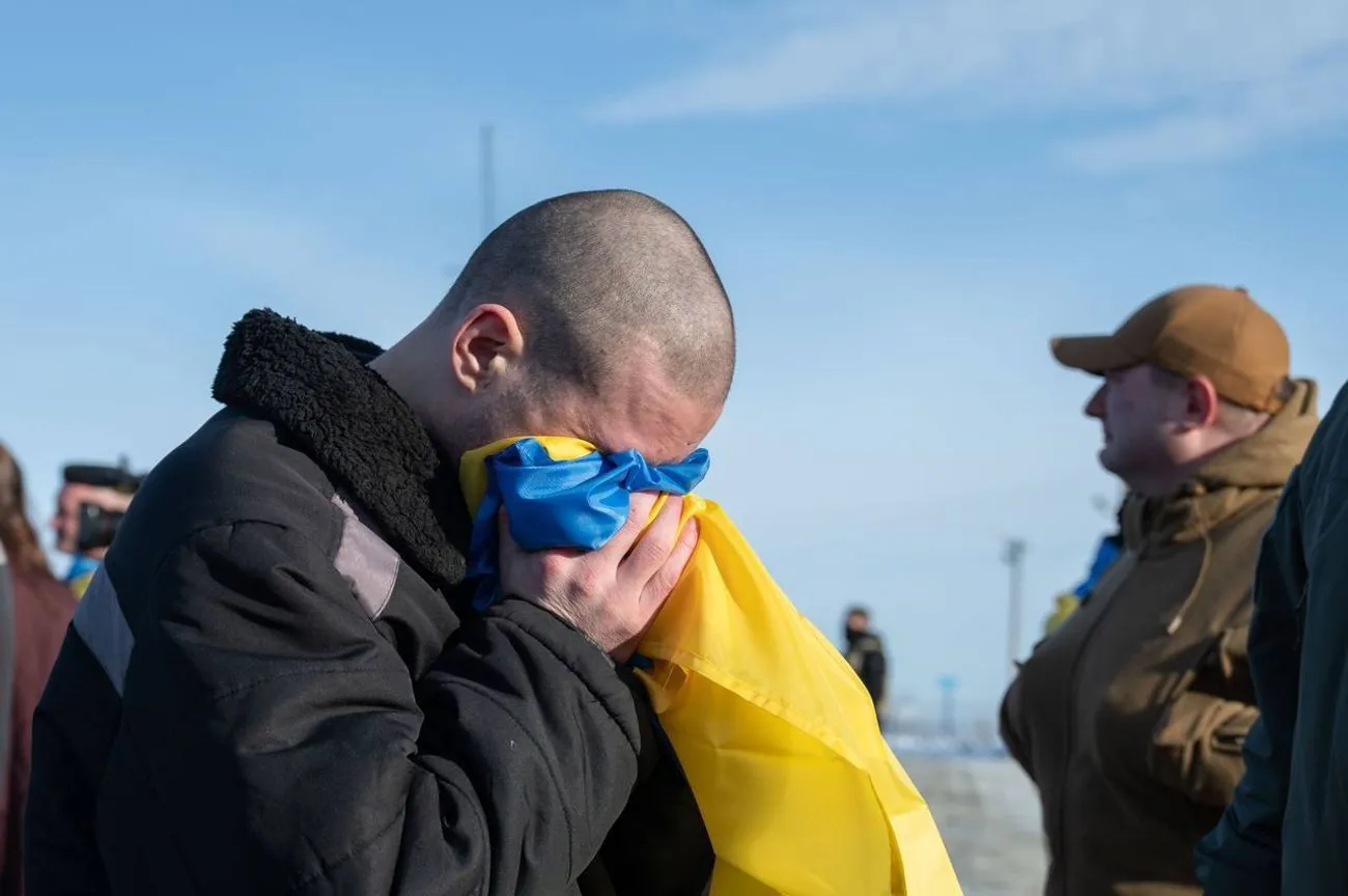 Украина и рф завтра обменяются почти 500 пленными - СМИ Украина и рф завтра обменяются почти 500 пленными - СМИ