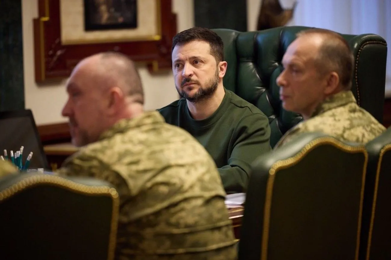 Зеленський після доповіді Сирського: "тиші" путіна немає на частині фронту Зеленський після доповіді Сирського: "тиші" путіна немає на частині фронту