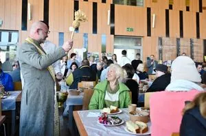 In Lviv, festive Easter breakfasts were prepared for residents in need